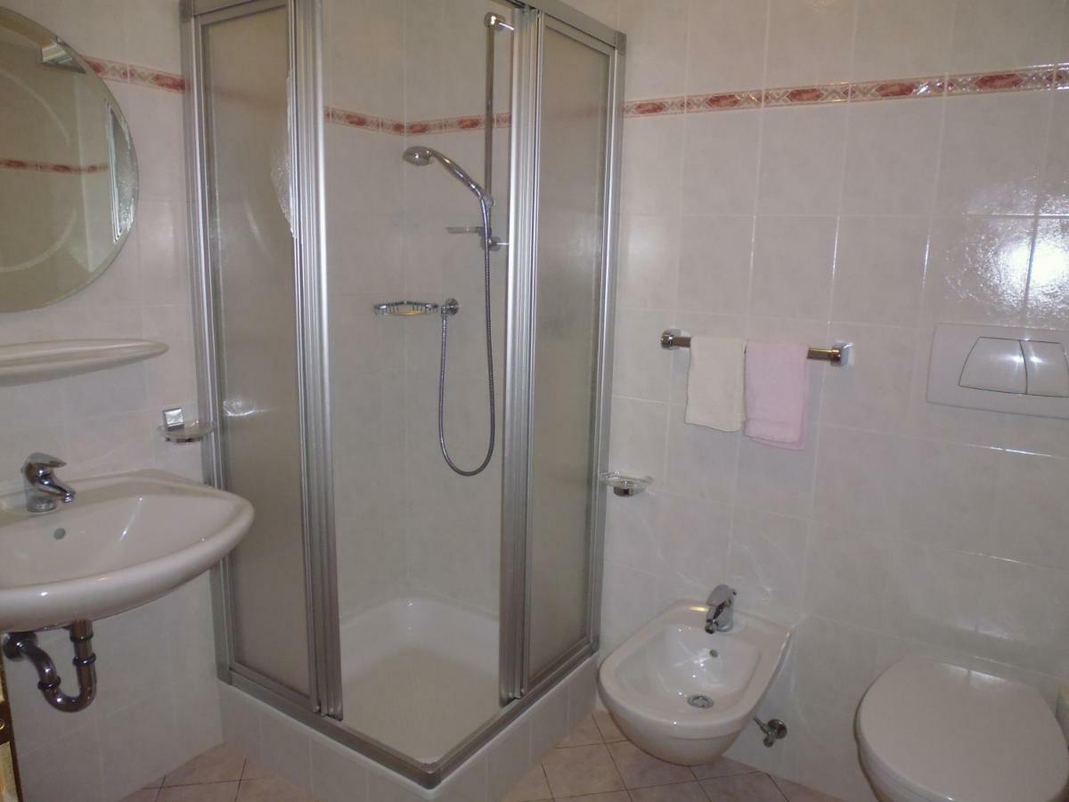 Gruberhof Apartment San Candido Luaran gambar
